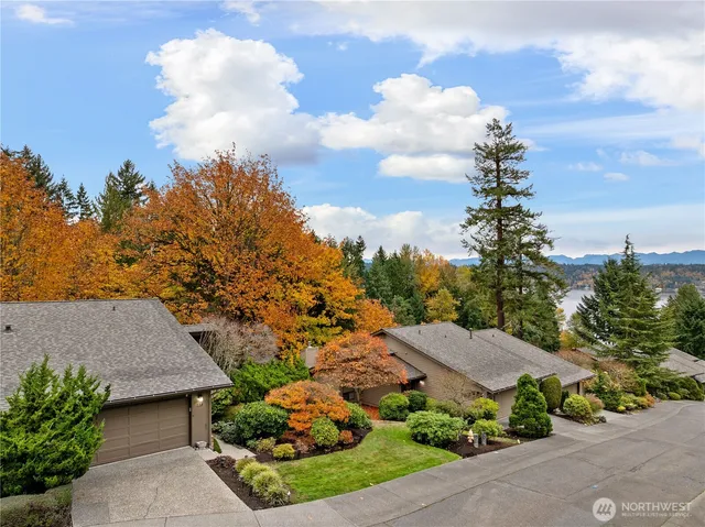 $1,125,000 | 118 168th Avenue Northeast, Bellevue, WA 98008