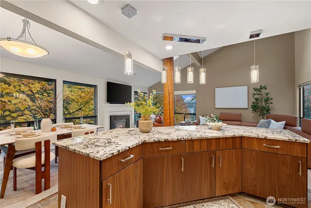 $1,125,000 | 118 168th Avenue Northeast, Bellevue, WA 98008