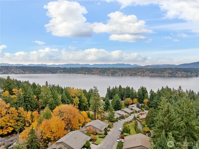 $1,125,000 | 118 168th Avenue Northeast, Bellevue, WA 98008