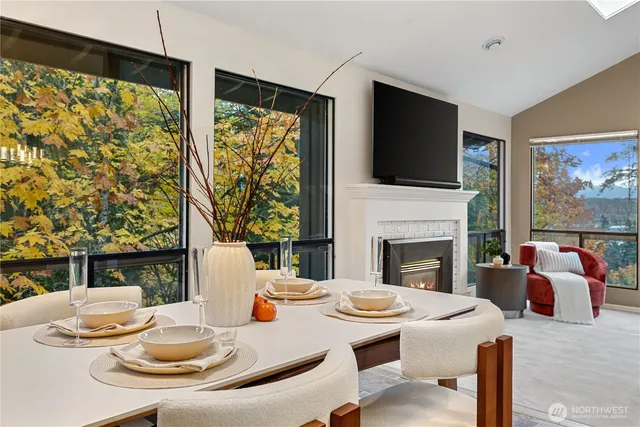 $1,125,000 | 118 168th Avenue Northeast, Bellevue, WA 98008