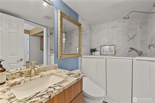 $1,125,000 | 118 168th Avenue Northeast, Bellevue, WA 98008