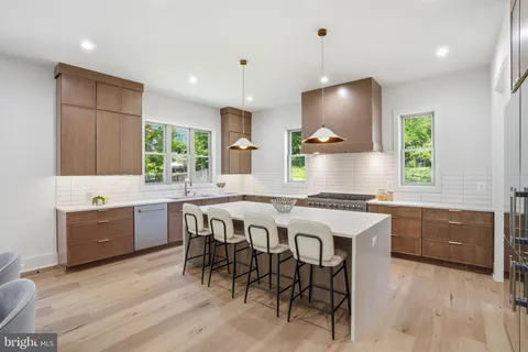 $2,249,000 | 3022 Castle Road, Falls Church, VA 22044