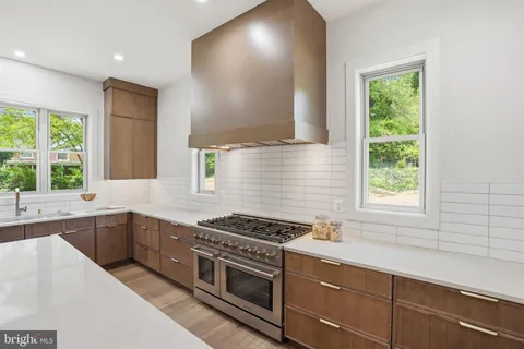 $2,249,000 | 3022 Castle Road, Falls Church, VA 22044