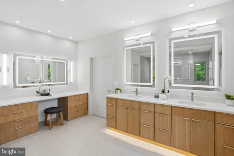 $2,249,000 | 3022 Castle Road, Falls Church, VA 22044