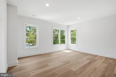 $2,249,000 | 3022 Castle Road, Falls Church, VA 22044