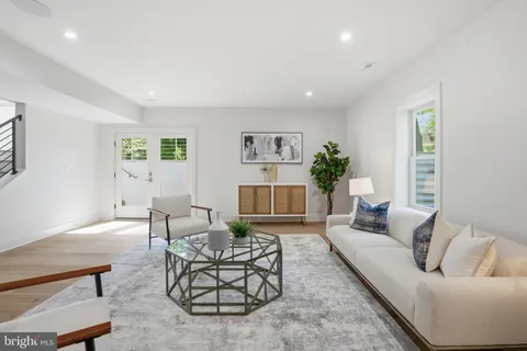 $2,249,000 | 3022 Castle Road, Falls Church, VA 22044