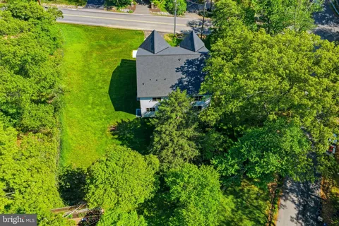 $2,249,000 | 3022 Castle Road, Falls Church, VA 22044