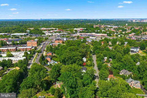 $2,249,000 | 3022 Castle Road, Falls Church, VA 22044