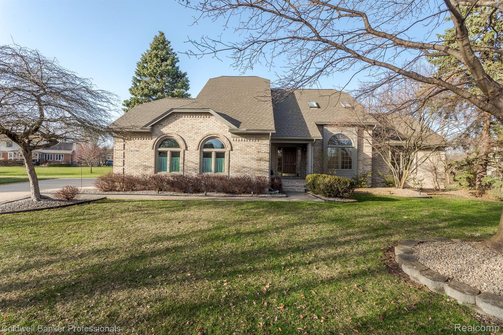 24296 Woodham Road Novi, MI 48374 - Photo 4 of 42