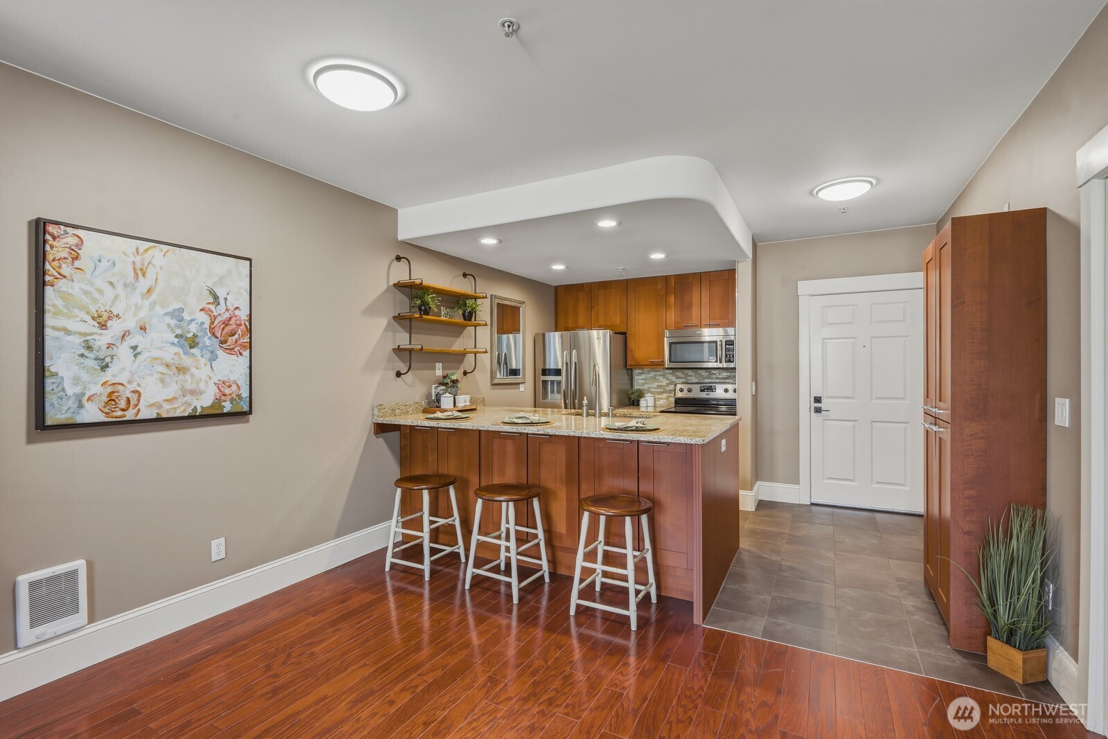 3221 Southwest Avalon Way, Unit 201 Seattle, WA 98126 - Photo 7 of 35
