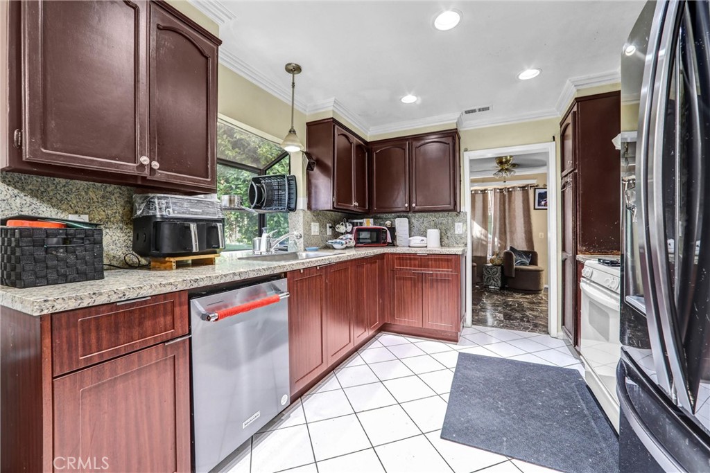 19417 Crystal Ridge Lane Porter Ranch, CA 91326 - Photo 29 of 46