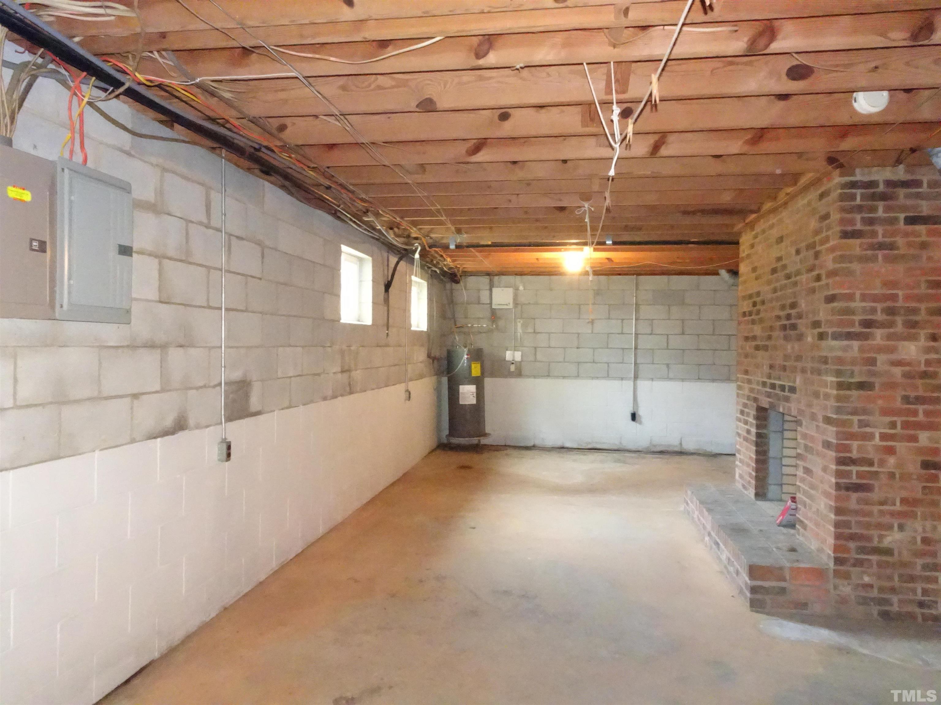 1619 Warrenton Road Henderson, NC 27537 - Photo 33 of 51