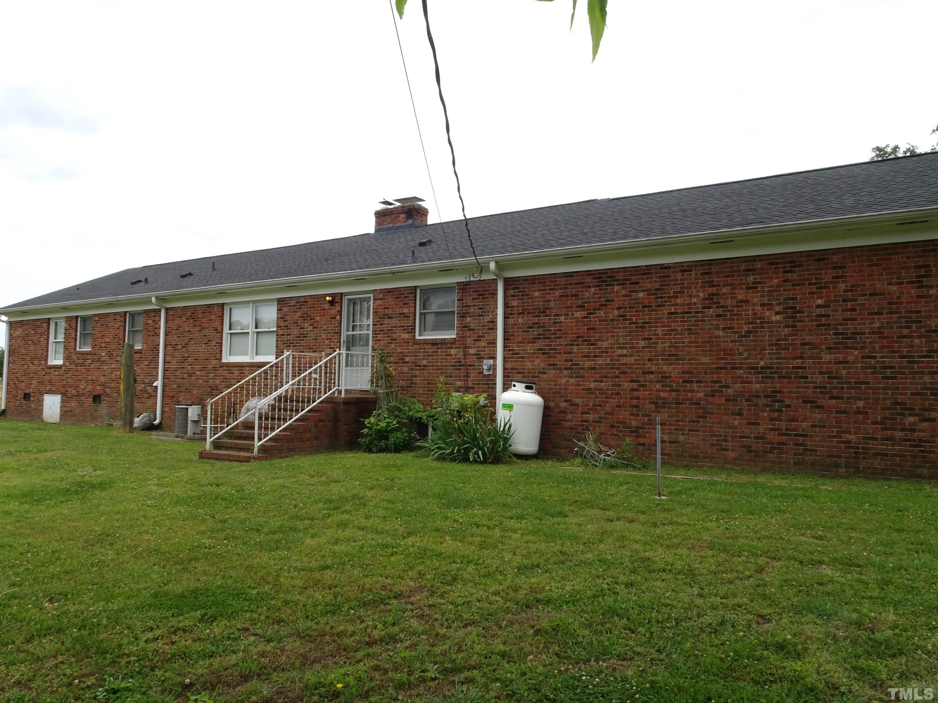 1619 Warrenton Road Henderson, NC 27537 - Photo 39 of 51