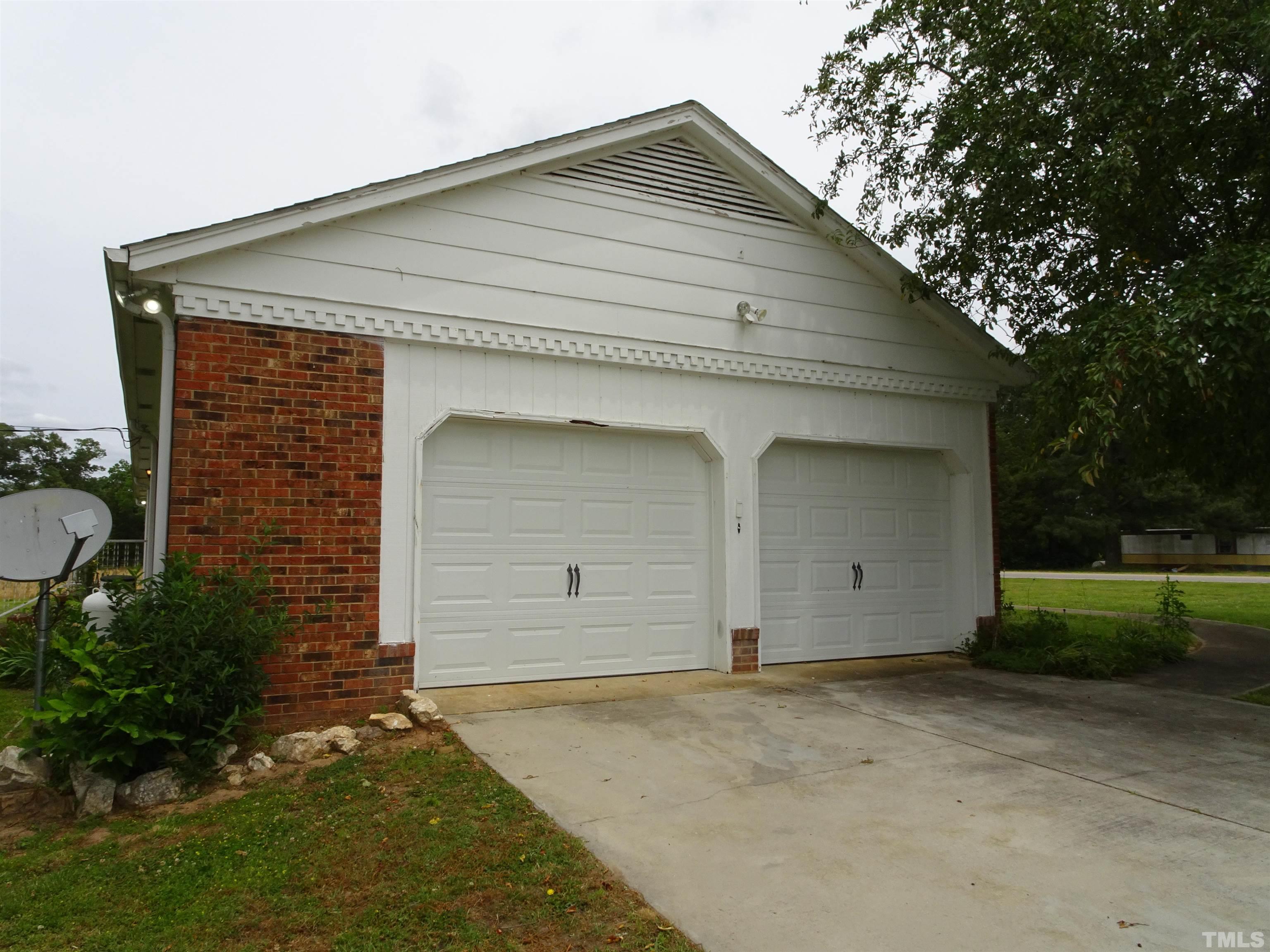 1619 Warrenton Road Henderson, NC 27537 - Photo 40 of 51