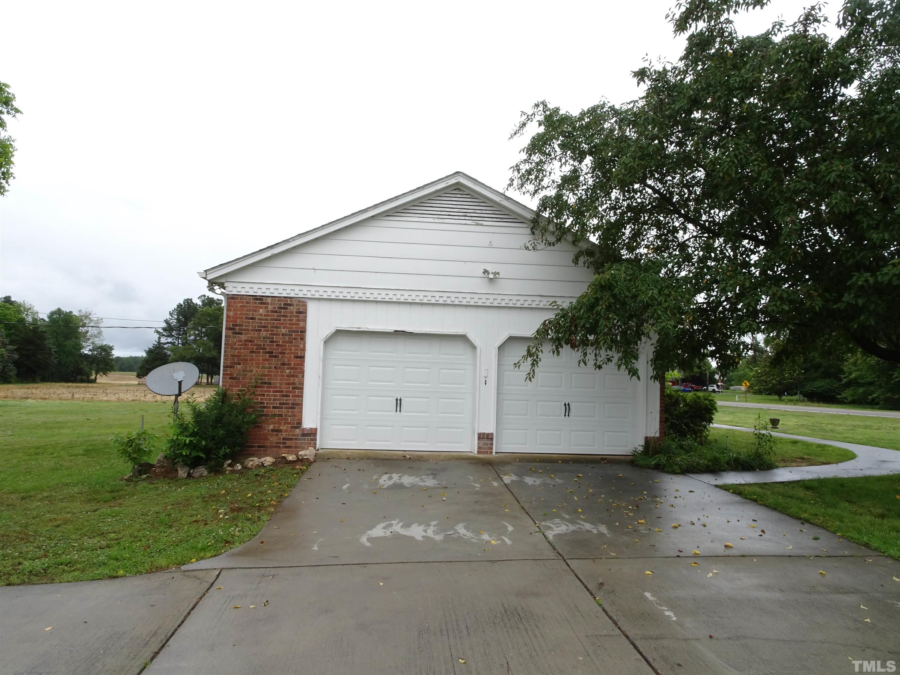 1619 Warrenton Road Henderson, NC 27537 - Photo 45 of 51