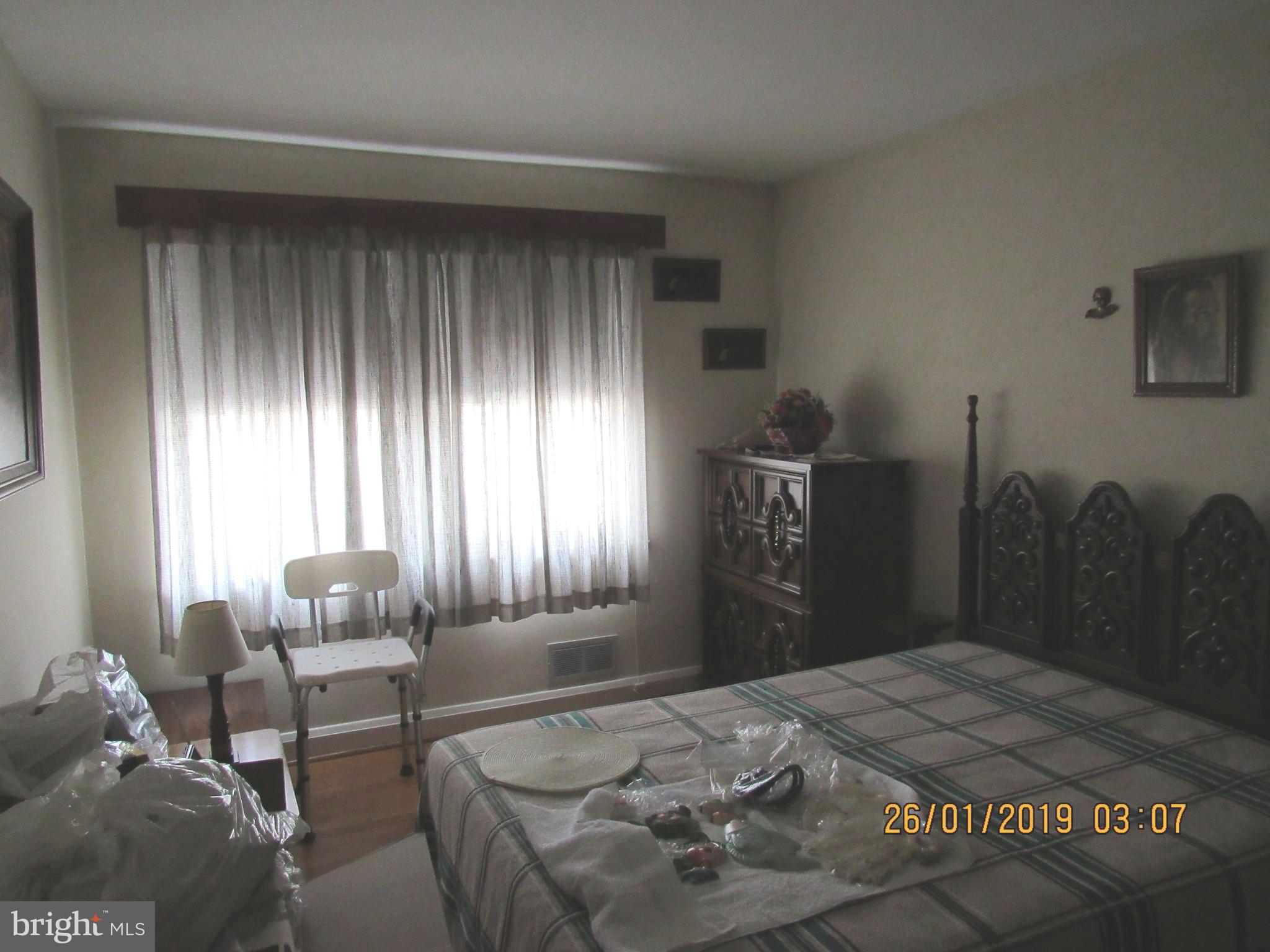 1524 Tunlaw Road Baltimore, MD 21218 - Photo 16 of 34 Second nice size bedroom