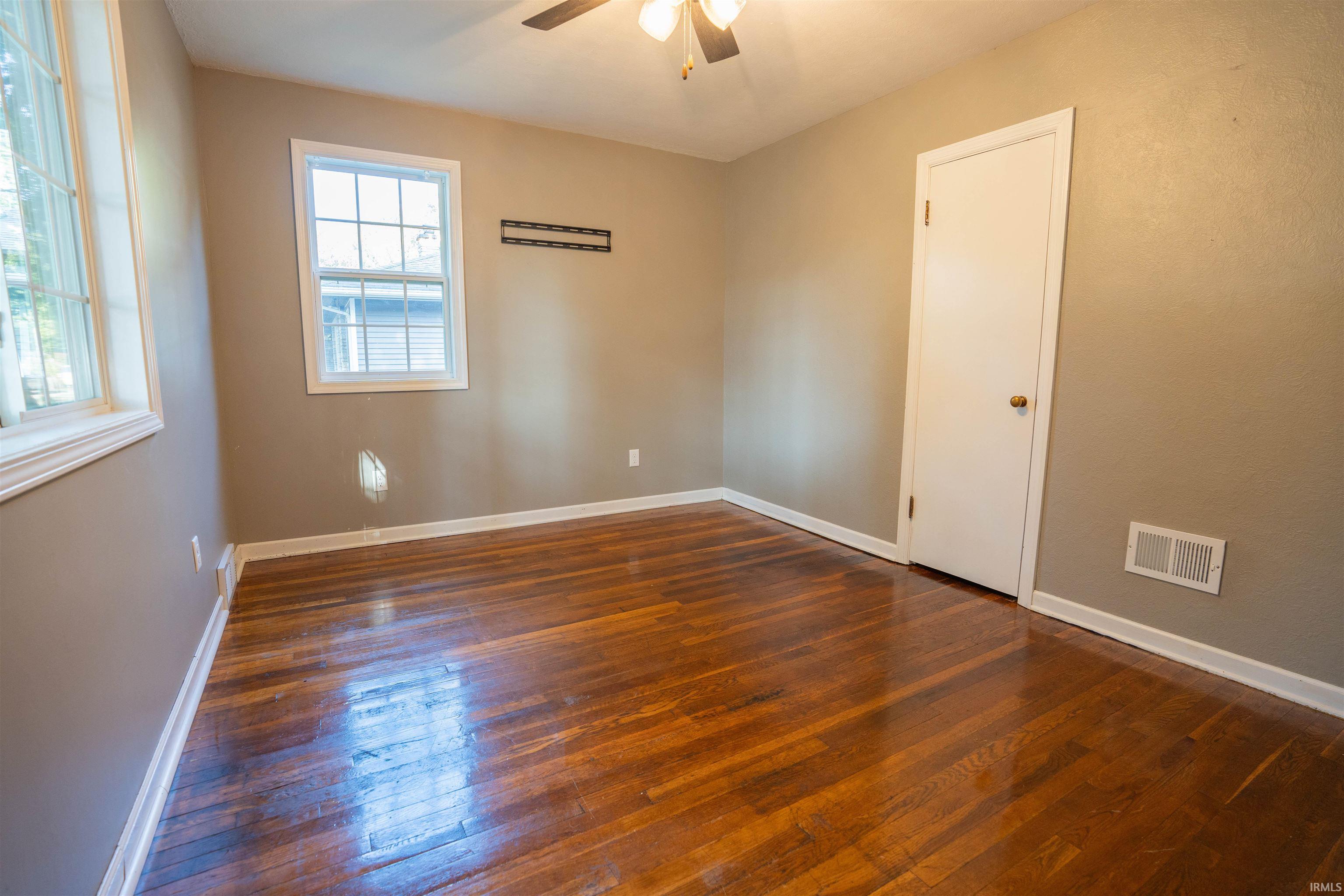 702 Cherry Street North Judson, IN 46366 - Photo 11 of 25