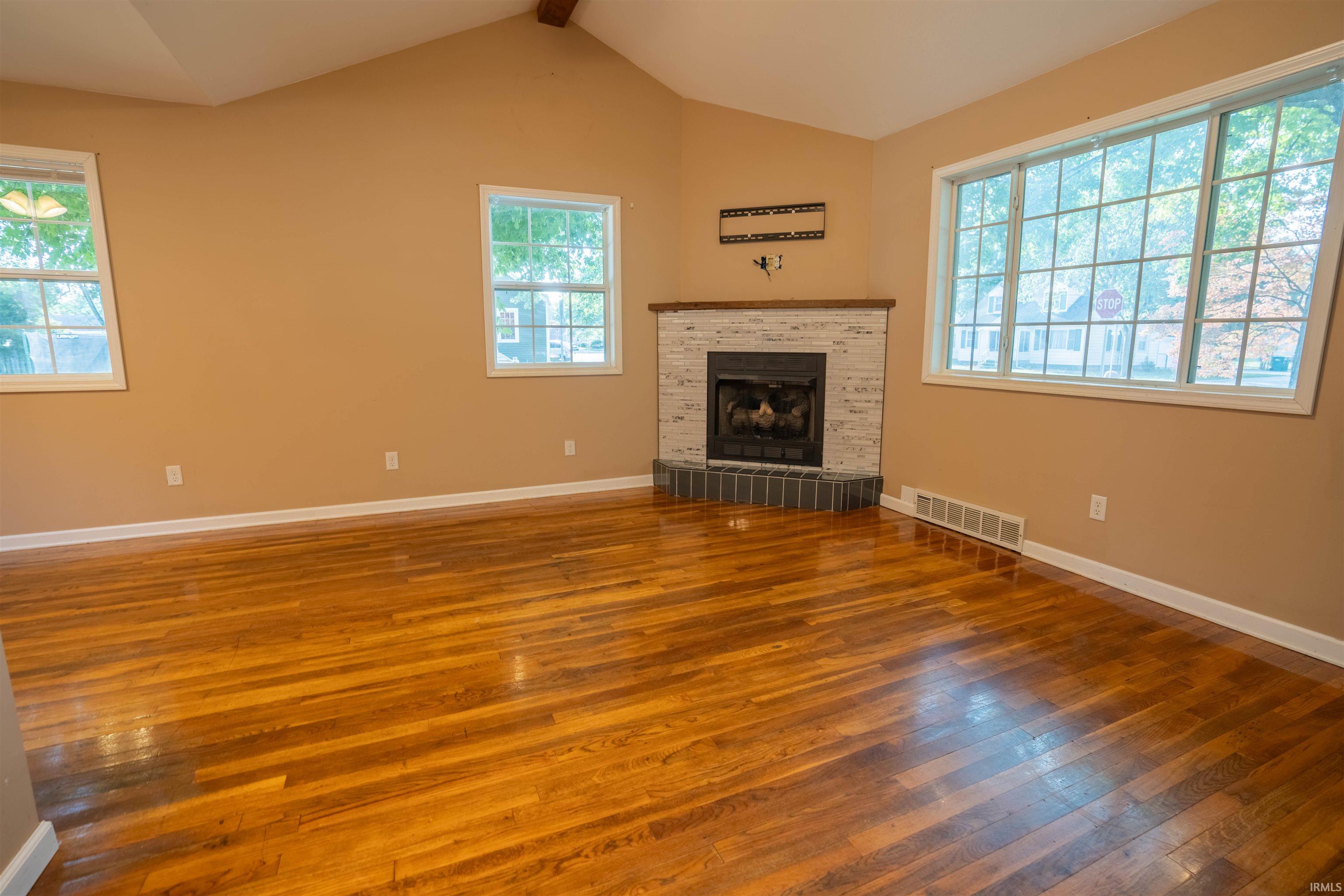 702 Cherry Street North Judson, IN 46366 - Photo 7 of 25