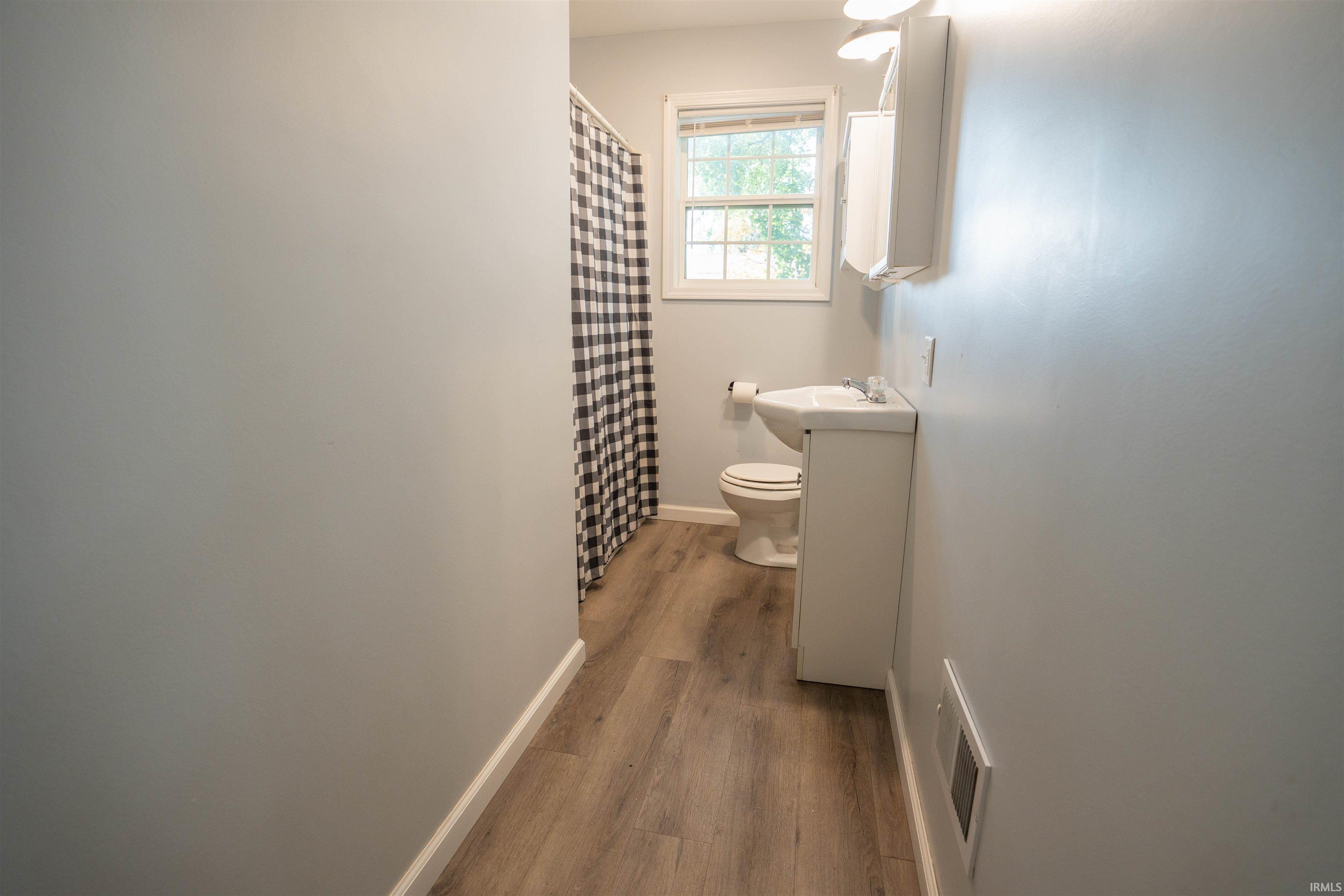 702 Cherry Street North Judson, IN 46366 - Photo 9 of 25