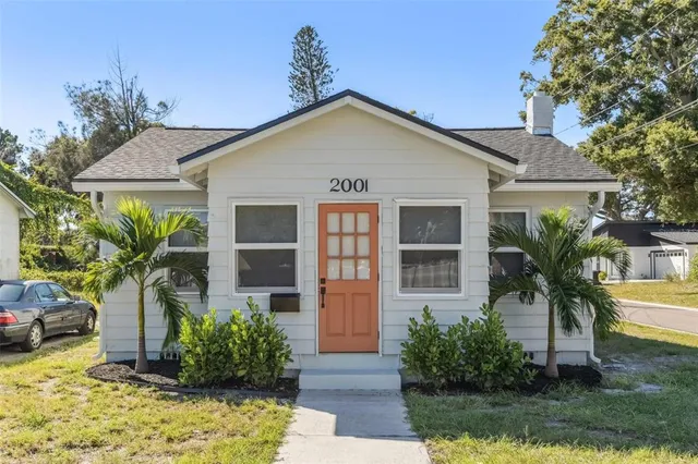 $269,900 | 2001 37th Street South, St. Petersburg, FL 33711