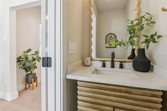 $269,900 | 2001 37th Street South, St. Petersburg, FL 33711