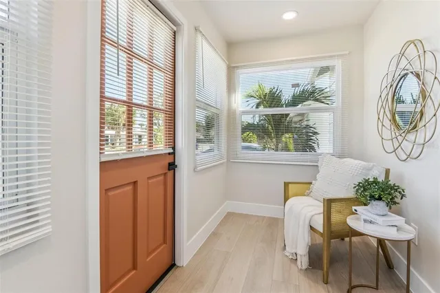 $269,900 | 2001 37th Street South, St. Petersburg, FL 33711