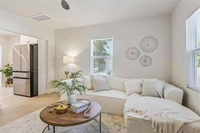 $269,900 | 2001 37th Street South, St. Petersburg, FL 33711