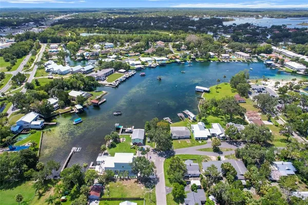 $3,000 | 222 Northeast 1st Avenue, Crystal River, FL 34429