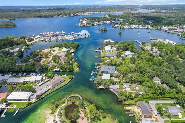 $3,000 | 222 Northeast 1st Avenue, Crystal River, FL 34429