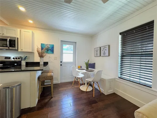 $3,000 | 222 Northeast 1st Avenue, Crystal River, FL 34429