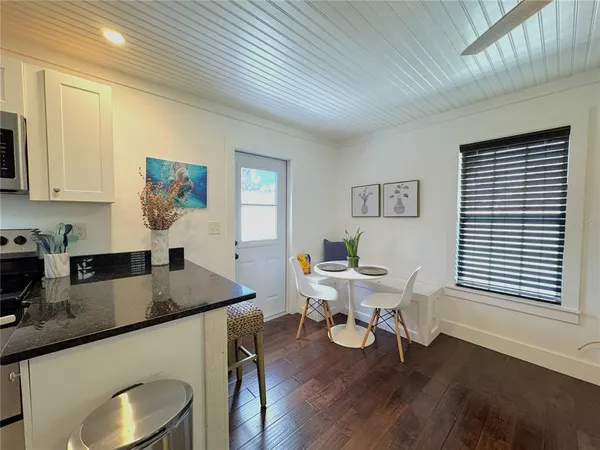 $3,000 | 222 Northeast 1st Avenue, Crystal River, FL 34429