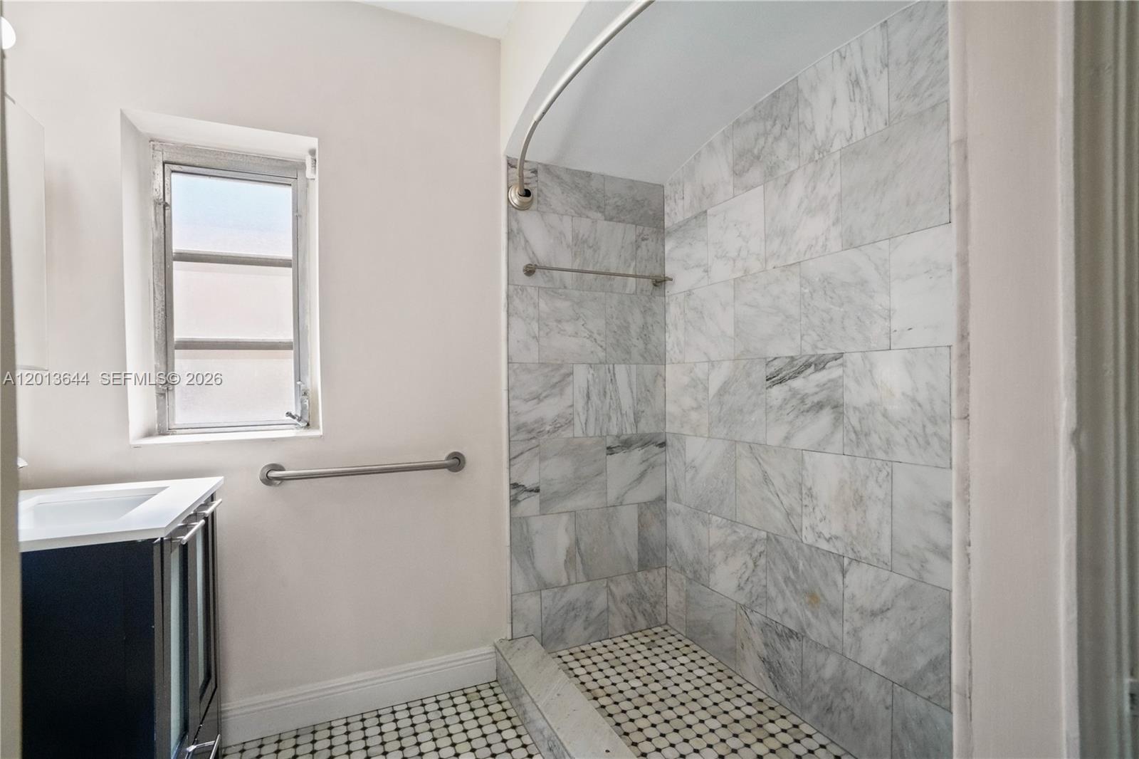 2460 Southwest 24th Street Miami, FL 33145 - Photo 20 of 47