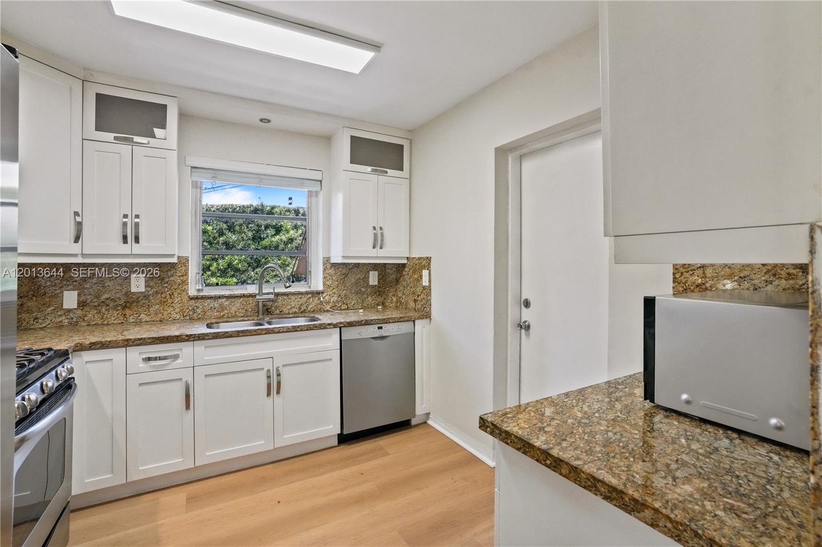 2460 Southwest 24th Street Miami, FL 33145 - Photo 32 of 47