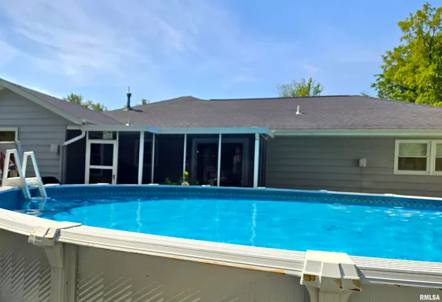 $184,900 | 1782 Frazier Avenue, Centralia, IL 62801