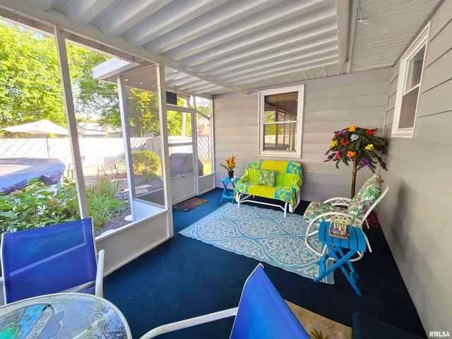 $184,900 | 1782 Frazier Avenue, Centralia, IL 62801