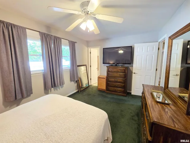 $184,900 | 1782 Frazier Avenue, Centralia, IL 62801