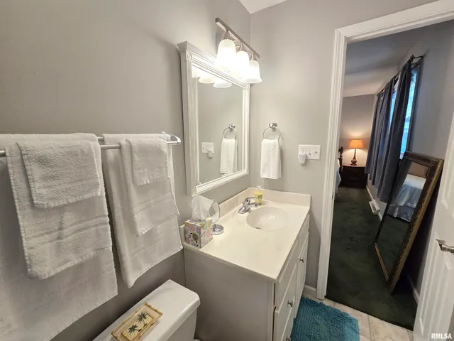 $184,900 | 1782 Frazier Avenue, Centralia, IL 62801