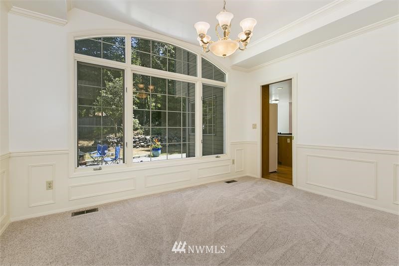 5301 156th Street Southeast Bothell, WA 98012 - Photo 11 of 23