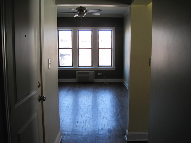 746 West Addison Street, Unit 2W Chicago, IL 60613 - Photo 2 of 2