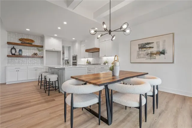 $794,900 | 1600 Northeast Park Springs Terrace, Lee's Summit, MO 64064