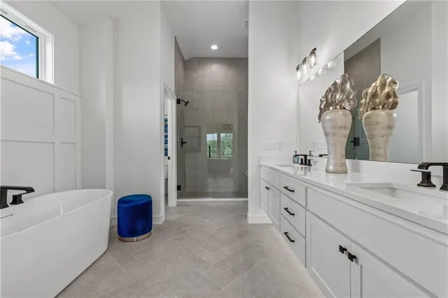 $794,900 | 1600 Northeast Park Springs Terrace, Lee's Summit, MO 64064