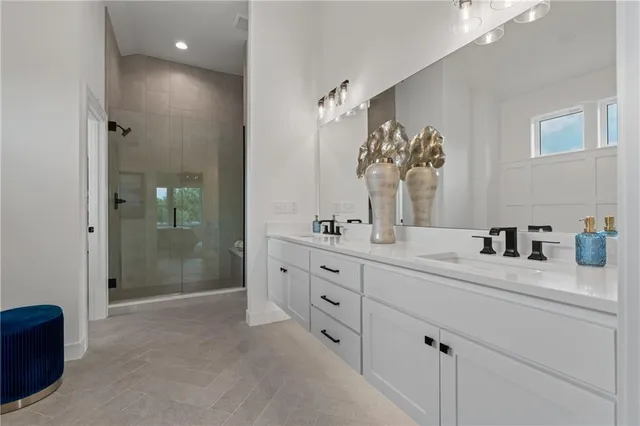 $794,900 | 1600 Northeast Park Springs Terrace, Lee's Summit, MO 64064