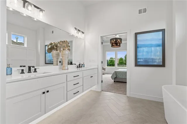 $794,900 | 1600 Northeast Park Springs Terrace, Lee's Summit, MO 64064