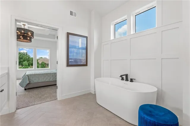 $794,900 | 1600 Northeast Park Springs Terrace, Lee's Summit, MO 64064