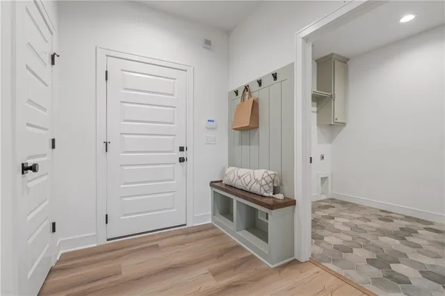 $794,900 | 1600 Northeast Park Springs Terrace, Lee's Summit, MO 64064