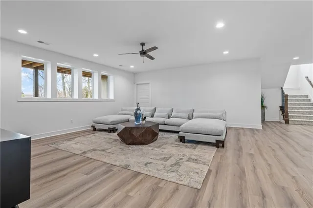 $794,900 | 1600 Northeast Park Springs Terrace, Lee's Summit, MO 64064