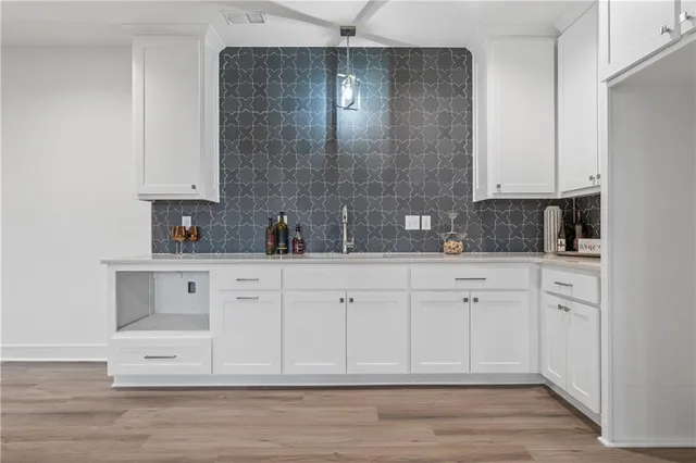 $794,900 | 1600 Northeast Park Springs Terrace, Lee's Summit, MO 64064