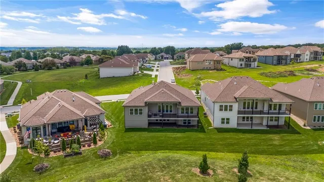 $794,900 | 1600 Northeast Park Springs Terrace, Lee's Summit, MO 64064