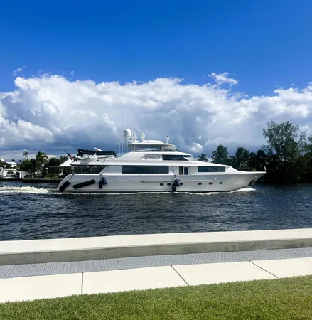$239,900 | 19 Colonial Club Drive, Unit 105, Boynton Beach, FL 33435