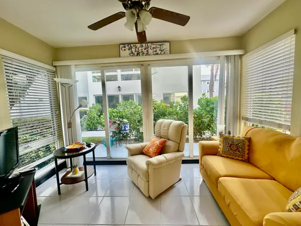 $239,900 | 19 Colonial Club Drive, Unit 105, Boynton Beach, FL 33435